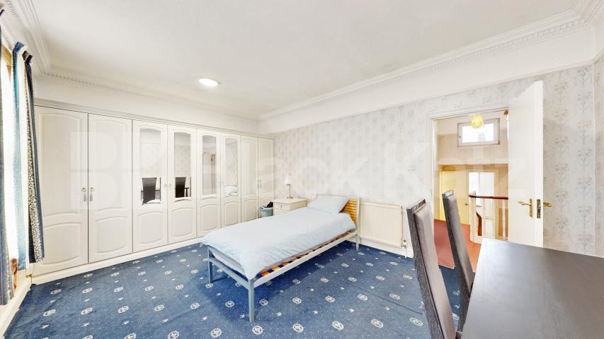 UNDER OFFER Villiers Road, Willesden Green